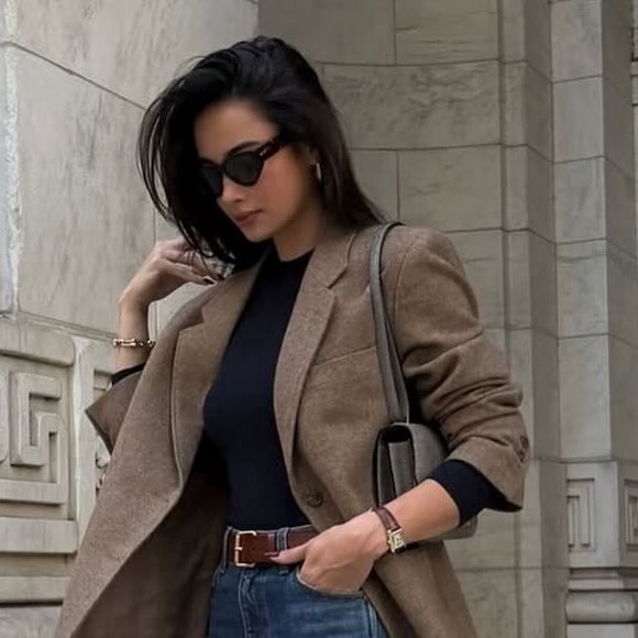 Meet your Posher, F - Picture 1 of 1